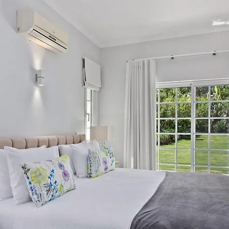 Lejlighed Lagoa Villa With Pool